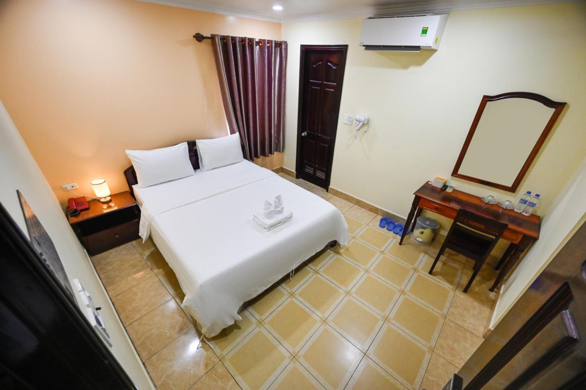 Hotel Rainbow Airport 3*